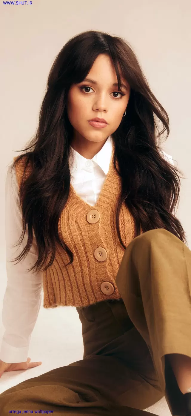 wallpaper jenna ortega 8k