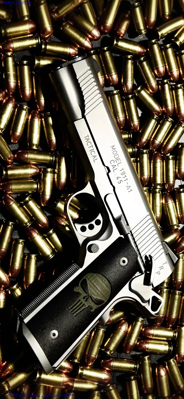 دانلود عکس تصویر زمینه کلت و فشنگ